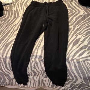 Lululemon HR scuba joggers, Size 8- color black, hardly worn!!